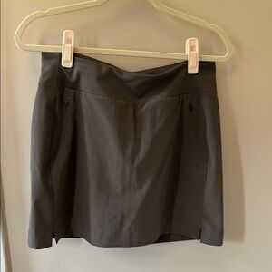 Athleta Soho Skort Olive-Gray